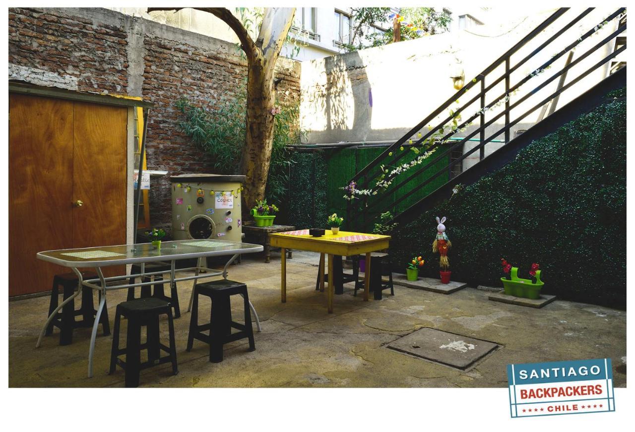 Хостел Santiago Backpackers Экстерьер фото